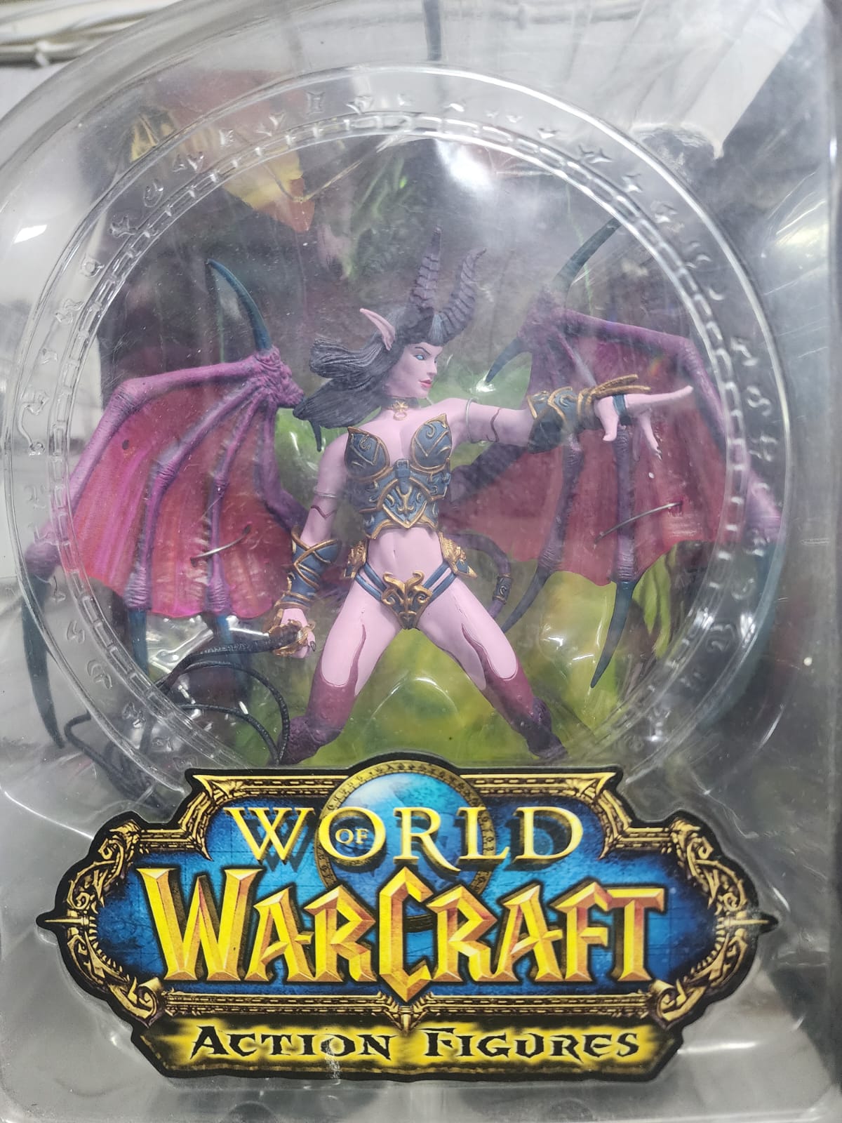 DC Comics World of Warcraft Series 4: Succubus Demon: Amberlash Action Figure